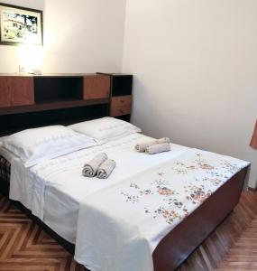 Ένα ή περισσότερα κρεβάτια σε δωμάτιο στο Villa Roza, semi-detached holiday house