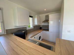 Кухня или мини-кухня в La Citadelle Appartements
