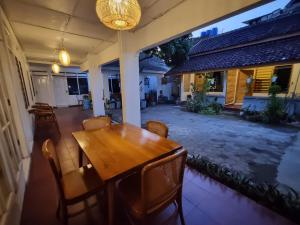 Fotografie z fotogalerie ubytování Banana Homestay Prawirodirjan v destinaci Yogyakarta + 12 fotografií