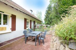 Zahrada ubytování Le Ptit Bonheur - avec vue montagne et terrasse