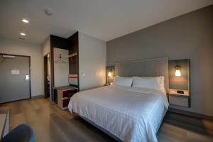 Voodi või voodid majutusasutuse avid hotels - Austin - Tech Ridge, an IHG Hotel toas