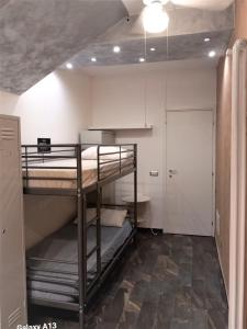 Posteľ alebo postele v izbe v ubytovaní Atmos Luxe Navigli