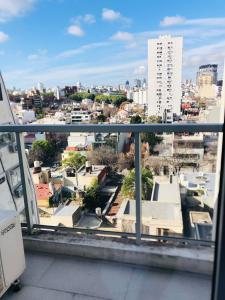 - Balcón con vistas a la ciudad en Cozy Studio SoHo en Buenos Aires