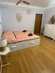 Postel nebo postele na pokoji v ubytování Ubytování U Mikeša
