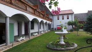 Zahrada ubytování Gästehaus und Weinbau Zur Wiederkehr Strudler