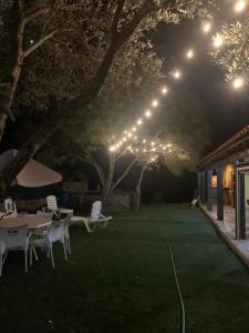 Ogród w obiekcie Casa Rural Navalonguilla con piscina