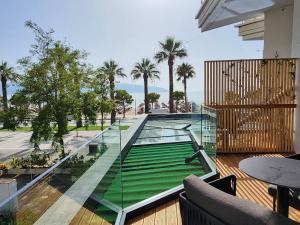 Balkón nebo terasa v ubytování Charm Hotel