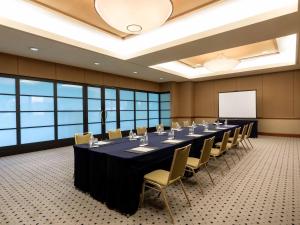 Grand Prince Hotel Osaka Bay商务区和/或会议室