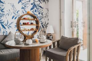 A seating area at Aleva Villa Seminyak by Ini Vie Hospitality