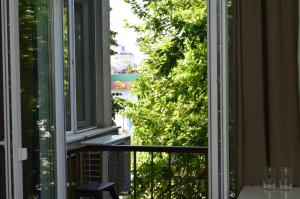 Balkón nebo terasa v ubytování Sea Vibes 1 bedroom apartment - Free Public Parking, WiFi, Cable & Smart TV, 0,9 km to beach