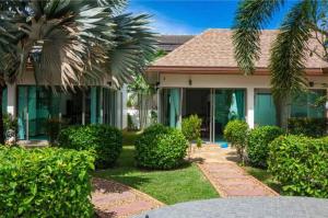 Сад в Phuket Boutique Pool Villa-79