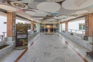 Vstupní hala nebo recepce v ubytování Lightbooking Las Arenas Playa del Ingles + 37 fotografií