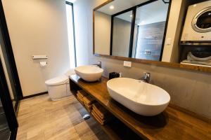 Gallery image of Breaky Hotel in Chatan