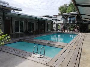 Bazén v ubytování SolarCell Private Homestay - โซล่าเซลล์ไพรเวทโฮมสเตย์ nebo v jeho okolí