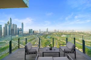 Fotografie z fotogalerie ubytování Manzil - Luxury 3BR in Taj Residencies with Golf Course and Dubai Skylines Views v Dubaji