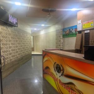 TV a/nebo společenská místnost v ubytování Hotel Royal Residency - Chembur + 22 fotografií