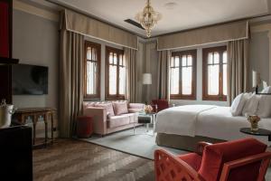 Voodi või voodid majutusasutuse Nolinski Venezia - Evok Collection toas
