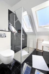 Ένα μπάνιο στο Apartment NeWA