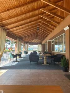 Posedenie v ubytovaní Hotel Intourist