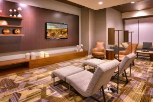 a salon with chairs and a waiting room at Courtyard by Marriott Salt Lake City Downtown in Salt Lake City