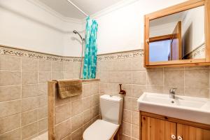 Koupelna v ubytování Casa rural entre Ojén y Marbella + 22 fotografií