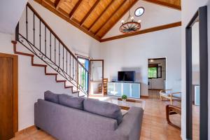 TV a/nebo společenská místnost v ubytování Casa rural entre Ojén y Marbella