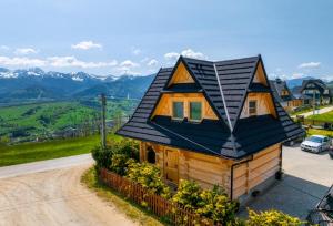 Widok na góry z tego apartamentu