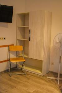 Televízia a/alebo spoločenská miestnosť v ubytovaní Arcus Premium Hostel