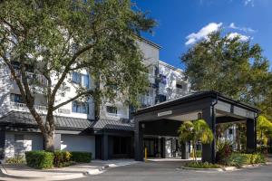 a rendering of the front of a building at Courtyard Orlando Altamonte Springs Maitland in Orlando
