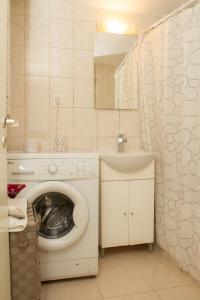 Ένα μπάνιο στο AQA - No4, 360 degrees photos of the apartment to know exactly what you are booking