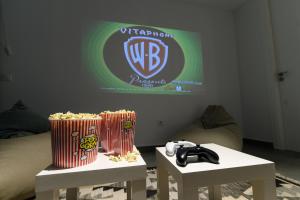 TV a/nebo společenská místnost v ubytování Villa Moada Ocean Breeze