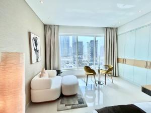 Fotografie z fotogalerie ubytování NEW! Stunning Studio with Canal View Business Bay v Dubaji + 20 fotografií