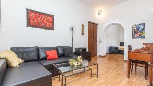A seating area at Rental in Rome Santini apartment