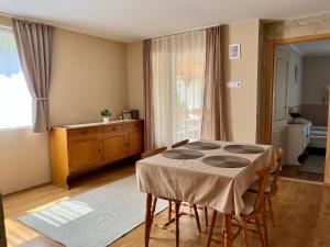 Fotografia z galérie ubytovania Levendula Vendégház v destinácii Bakonybél