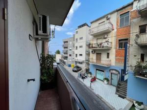Balkón nebo terasa v ubytování Camera Tripla Giardini Naxos Sarahouse