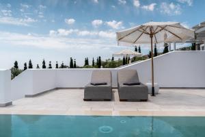 Piscina en o cerca de Arotron Santorini