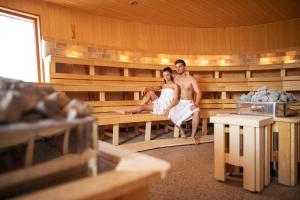 Hostia v ubytovaní MenDan Magic Spa & Wellness Hotel