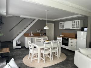 Remise-Berlin-Grunau your cozy and comfortable home to stay for up to 6 people between Muggelsee and Berlin city