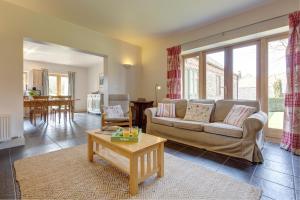 Posezení v ubytování Wash House, Rookery Farm