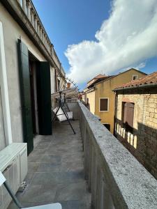 Balkón nebo terasa v ubytování Venice Guest House