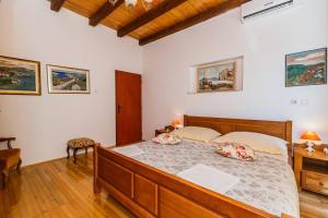 Katil atau katil-katil dalam bilik di Unique Villa w/Pool, Teracess - Spectacular View +29 gambar