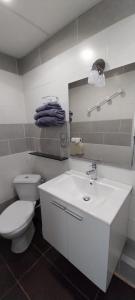 Bagno di Hôtel L'Oustalet