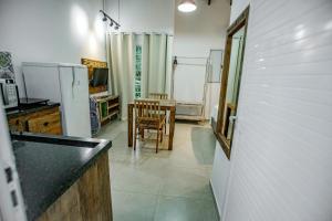A cozinha ou cozinha compacta de Flats de Sumatra
