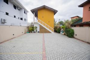 O edifício em que a casa de hóspedes se localiza