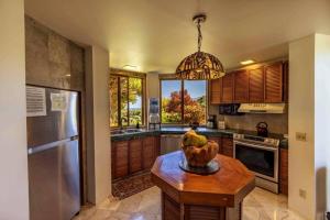 Φωτογραφία από το άλμπουμ του Waterfall House with Ocean Views in Haiku, Maui σε Huelo