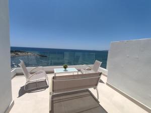 Balkón alebo terasa v ubytovaní Front Sea View Penthouse