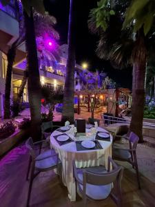Restaurace v ubytování Zaki Hotel