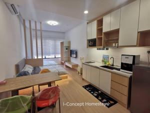 Kuchyň nebo kuchyňský kout v ubytování I-Concept Homestay