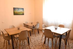 Reštaurácia alebo iné gastronomické zariadenie v ubytovaní B&B La casa di Anna