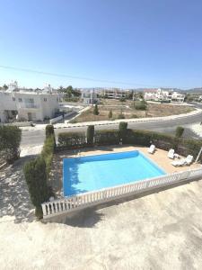 Πισίνα στο ή κοντά στο Golden Sunset Apartment